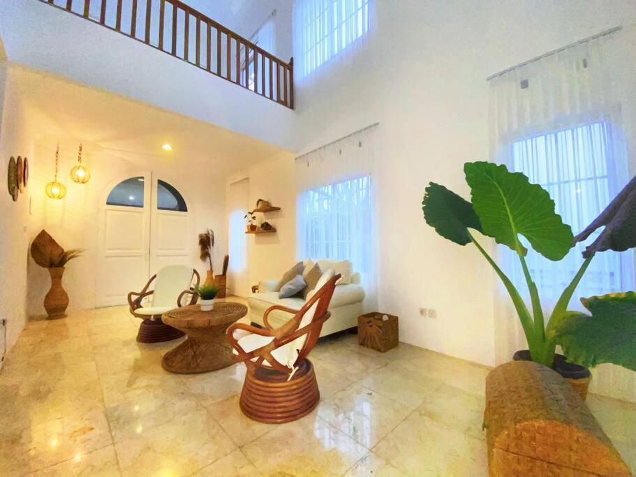 Tropical Villa By Villapedia Citaringgul Esterno foto